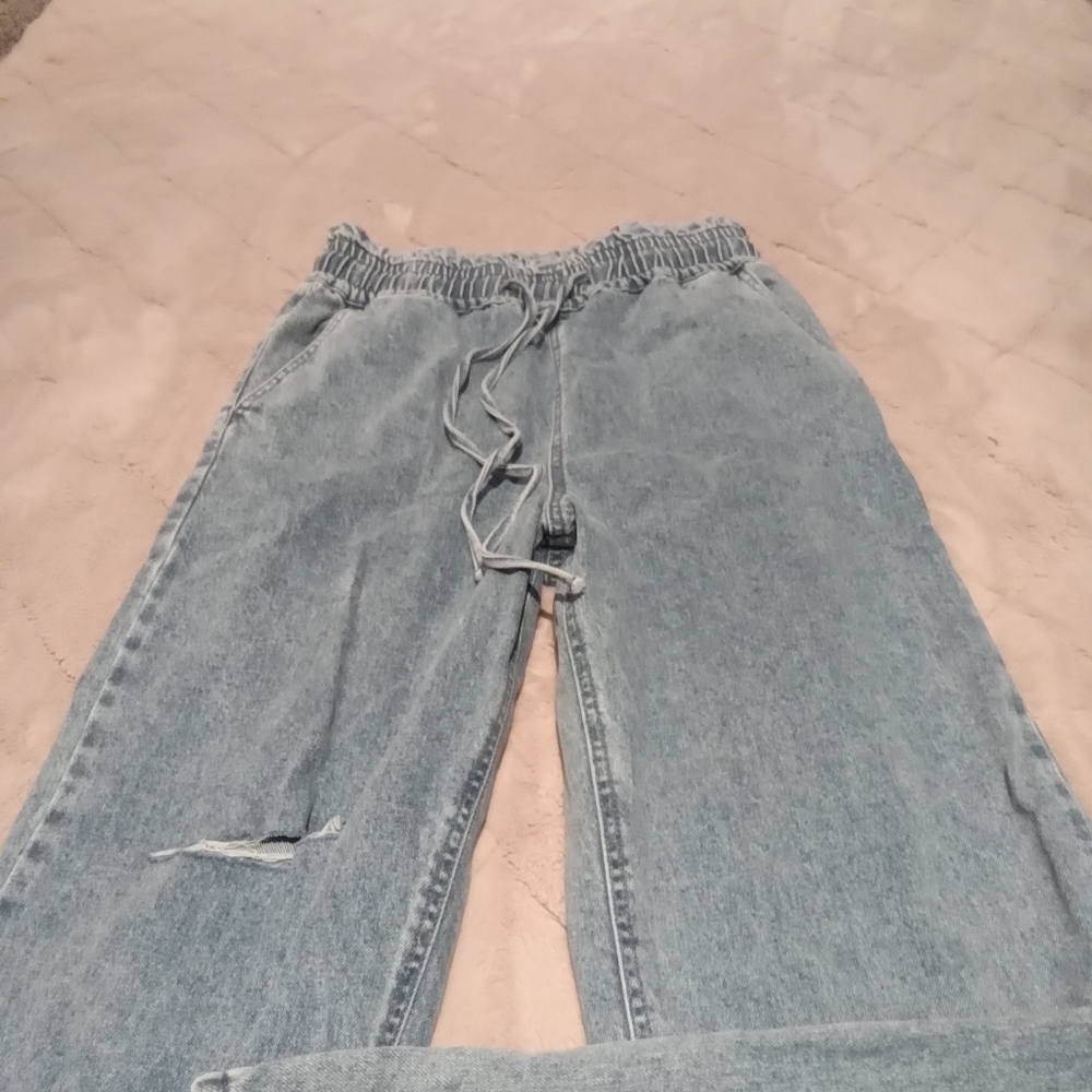 Jeans - Picture 2 of 5